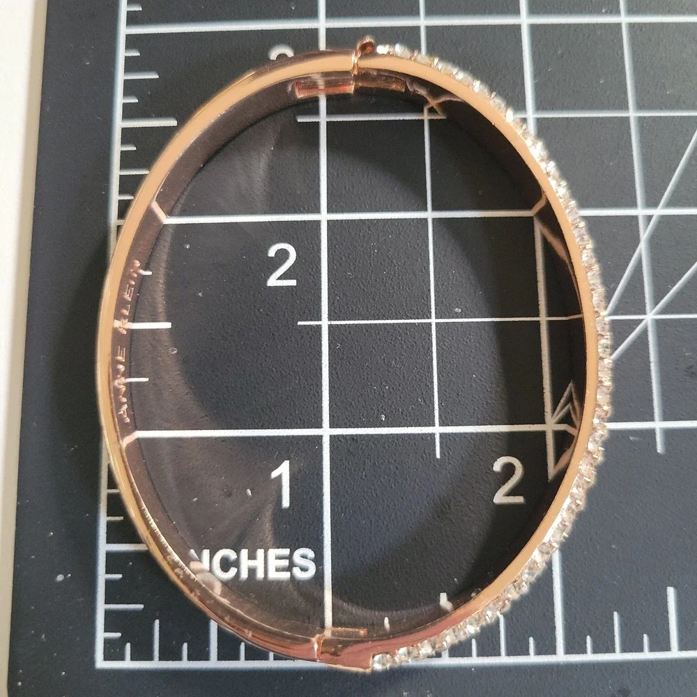 Anne Klein measurements hinge